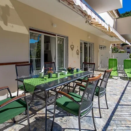 Lägenhet Ferienapartment Mit Terrasse Fuer Sechs Personen *